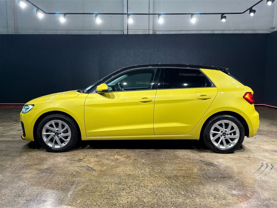 2022 Audi A1 - image 6