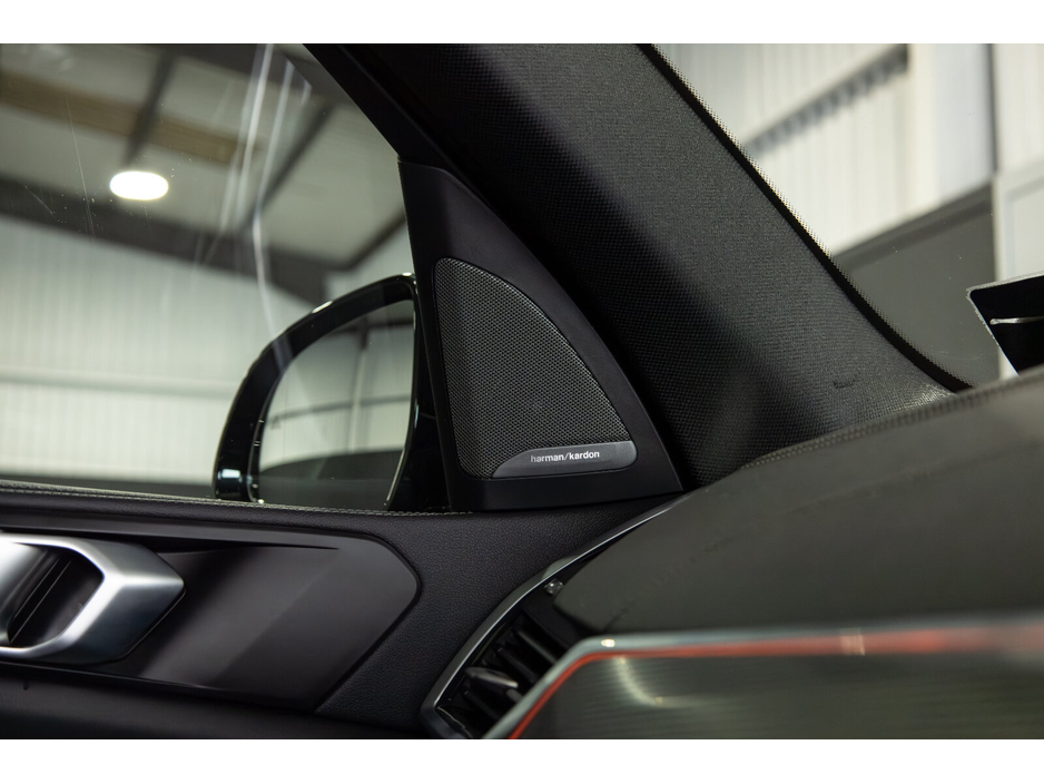 2023 BMW X5 - image 15