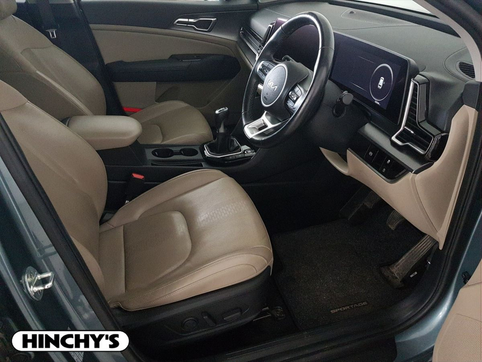 2022 Kia Sportage - image 6