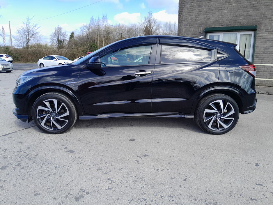 2016 Honda Vezel - image 4