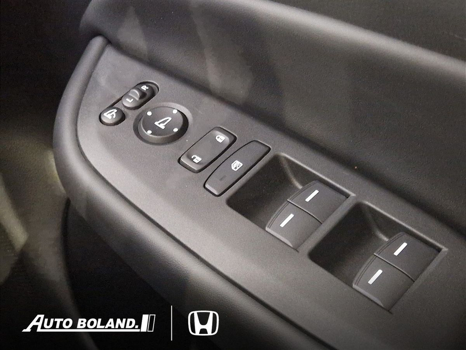 2025 Honda Jazz - image 18