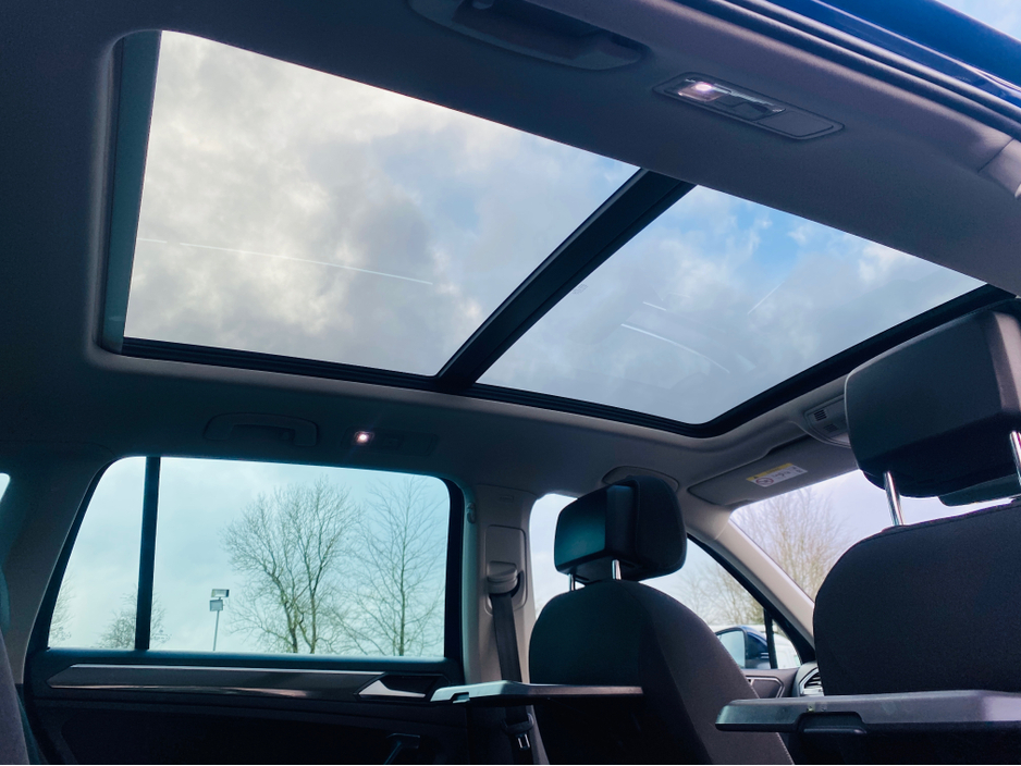 2018 Volkswagen Tiguan R-LINE  2.0 TDI 150HP D7F 5DR €25,995