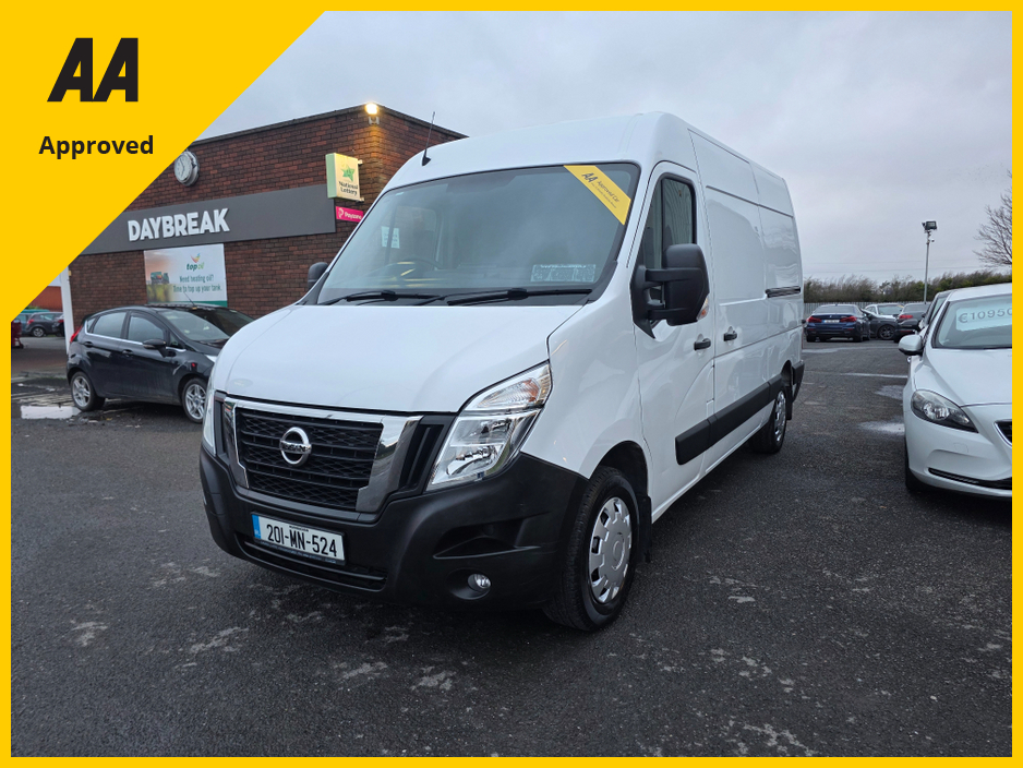 2020 Nissan NV400 - image 8