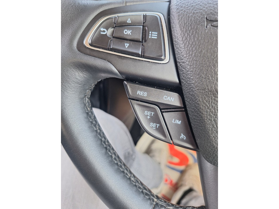 2020 Ford Ecosport - image 10