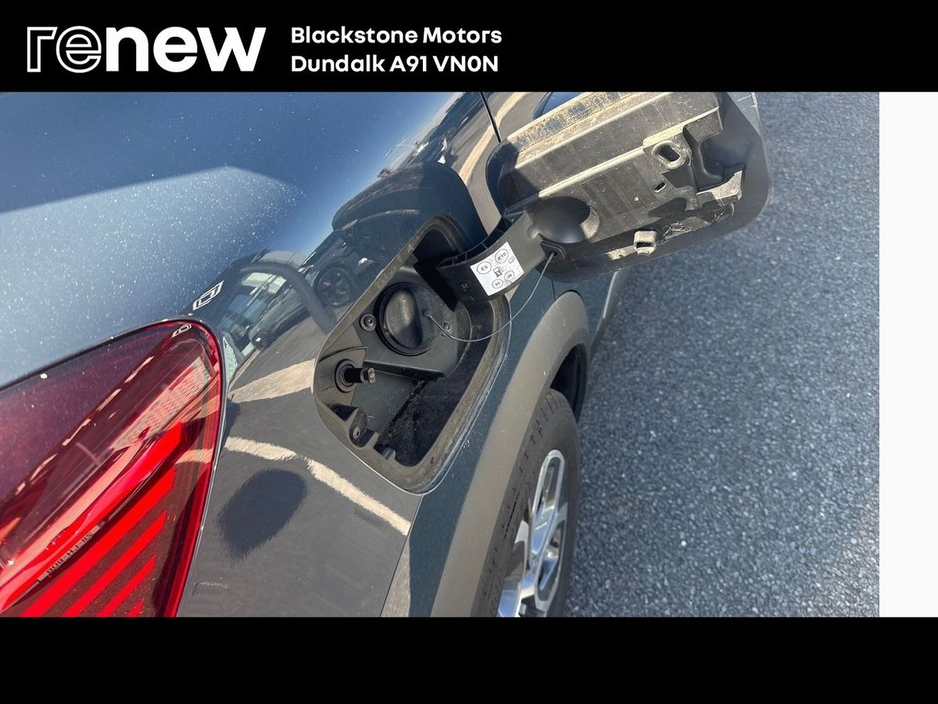 2023 Renault Captur - image 18