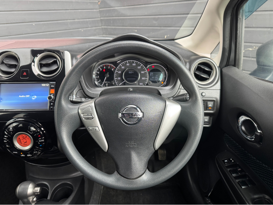 2015 Nissan Note - image 9