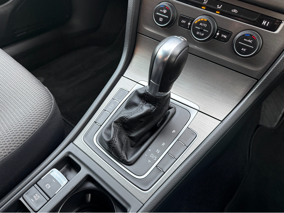 2013 Volkswagen Golf 1.2tsi Automatic, Only 35kms, New Nct 01/2028, New Timing Belt, Bluetooth, Alloys, A/C, 5 Door, Service & Warranty Included, SIMI Dealer, €12,750