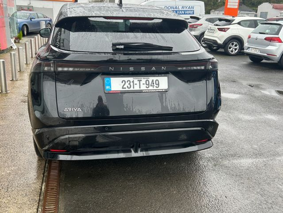 2023 Nissan Ariya - image 9