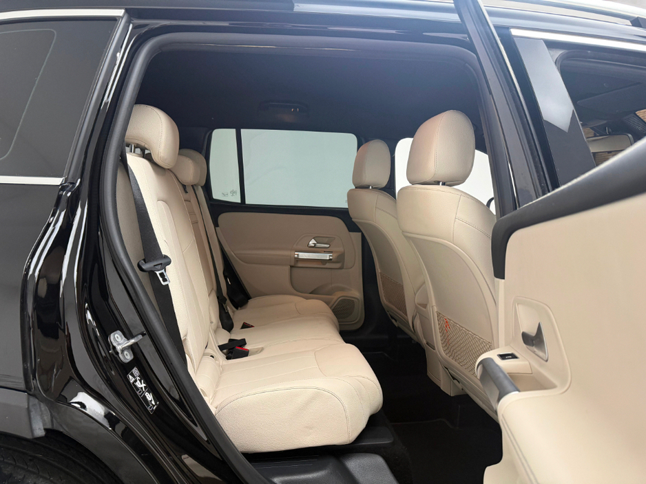 2023 Mercedes-Benz GLB GLB 200 €39,990