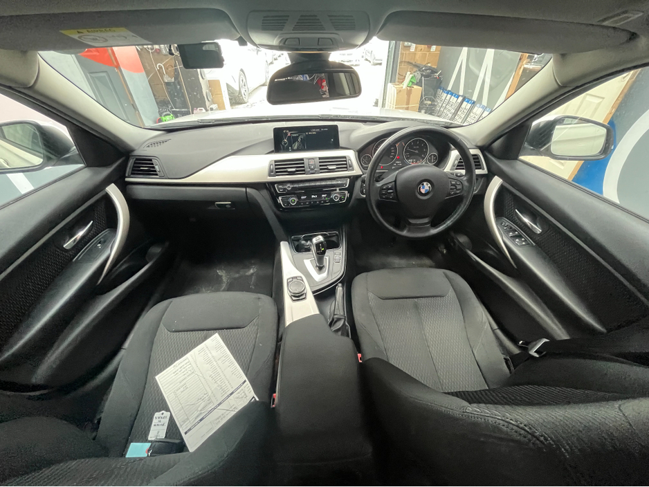 2015 BMW 1 Series - image 13