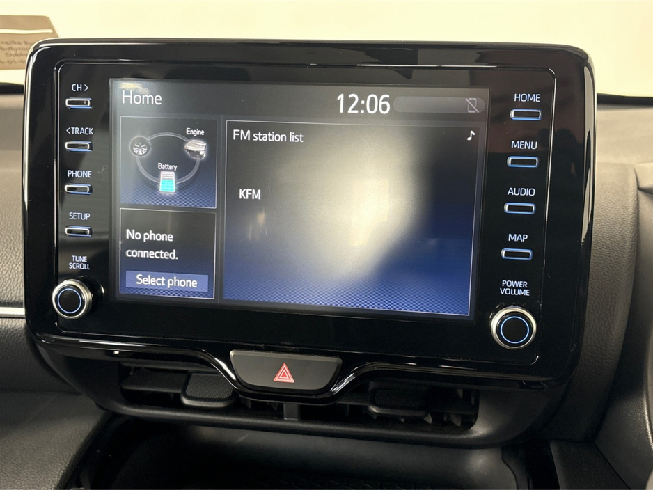 2023 Toyota Yaris CR LUNA**TOUCHSCREEN BLUETOOTH MEDIA**SEMI DIGITAL DASH**REVERSE CAMERA**PARKING SENSORS**MULTIFUNCTIONAL STEERING WHEEL**CRUISE CONTROL**KEYLESS START*8AUTO LIGHTS**AUTO WIPERS**ISOFIX** €26,795