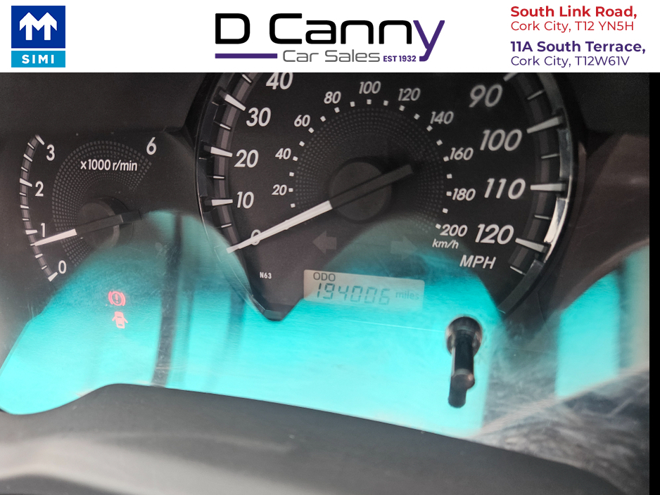 2013 Toyota Hilux - image 10