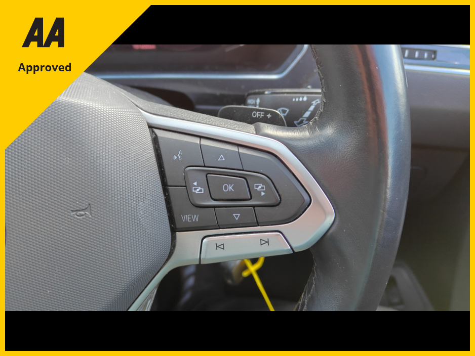 2022 Volkswagen Tiguan - image 21