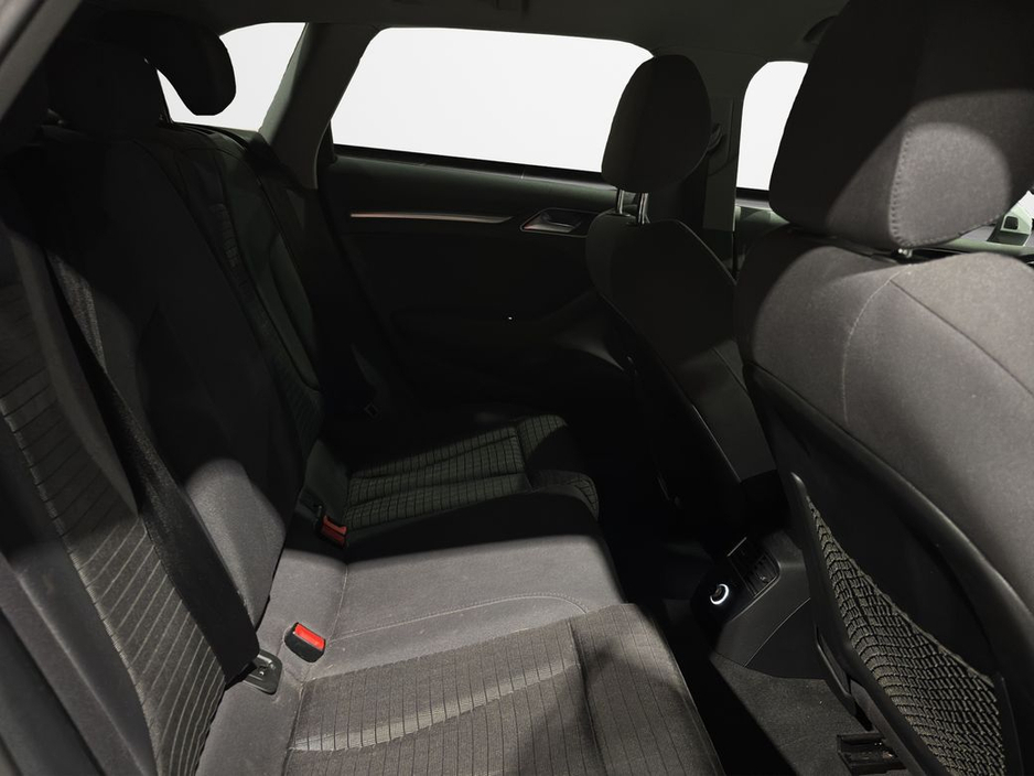 2017 Audi A3 1.4 TFSI 150PS S line €18,888