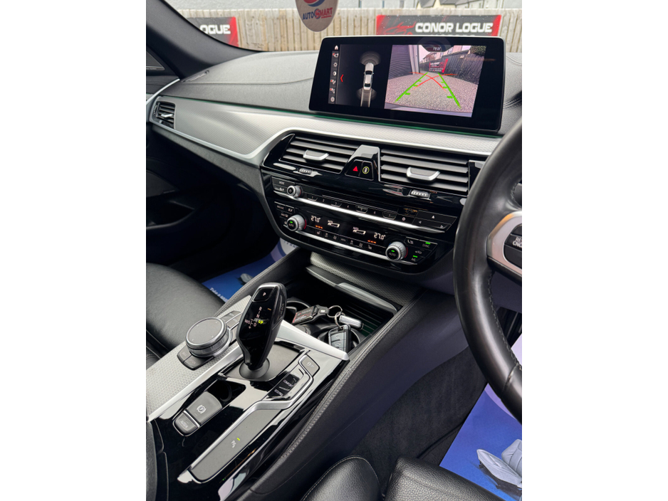 2019 BMW 5 Series - image 17