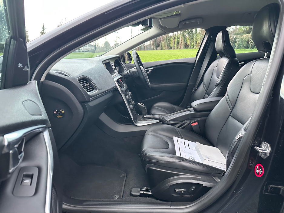 2015 Volvo V40 1.6 Petrol T4 SE Auto 5dr Hatchback | AA approved | Full Leather | Low km | 2 keys | Nov 26 NCT | Nov 26 tax | Sold serviced and valeted with warranty provided | Warranty provided. €11,950