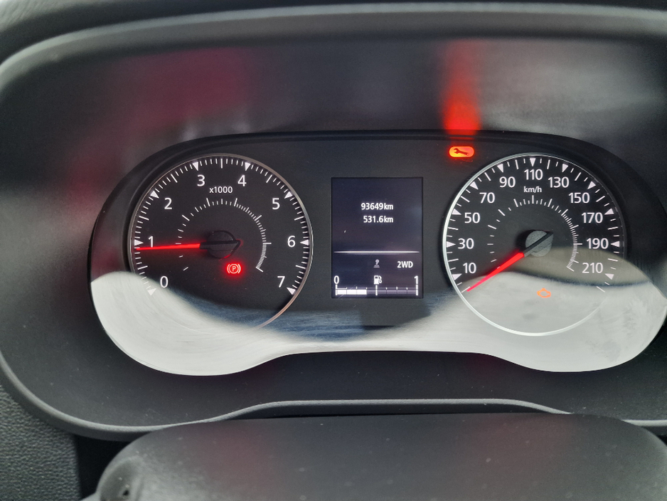 2020 Dacia Duster - image 13