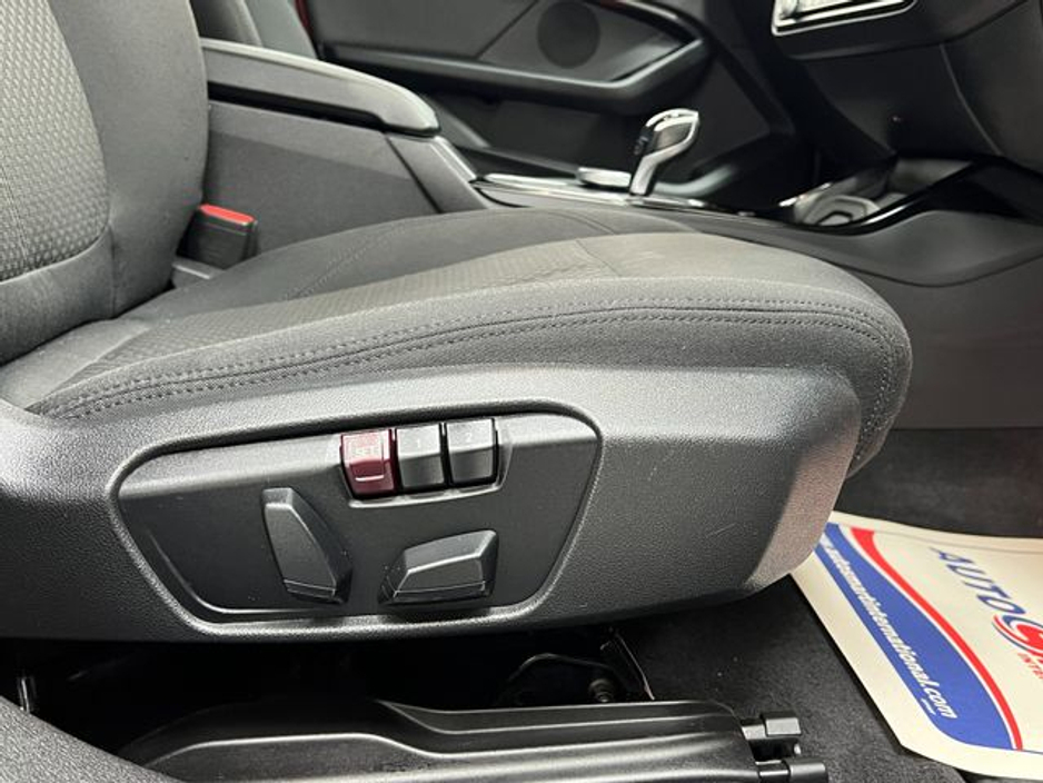 2020 BMW 1 Series - image 27