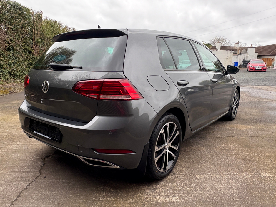 2018 Volkswagen Golf - image 7