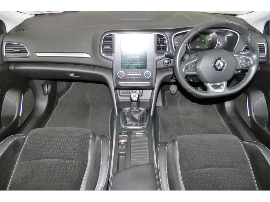 2017 Renault Megane - image 14