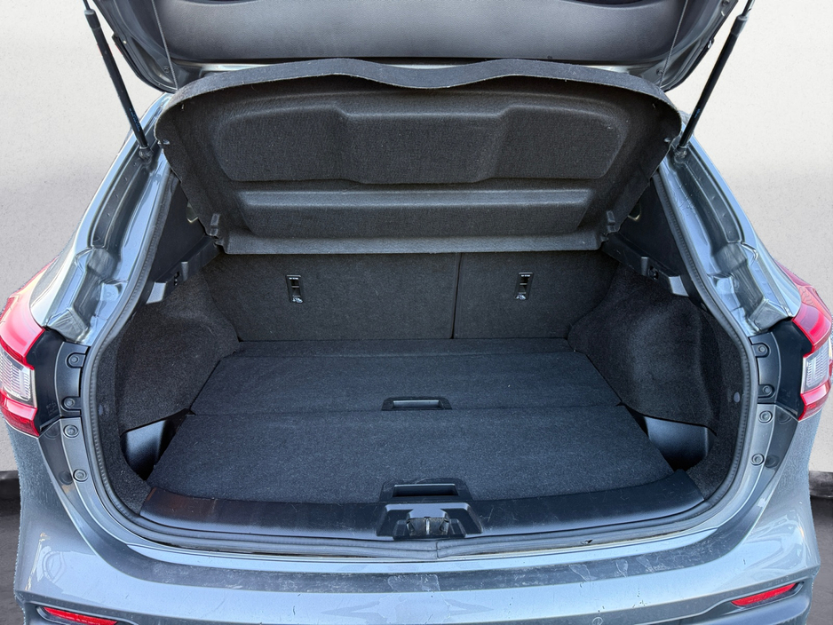 2018 Nissan Qashqai - image 11