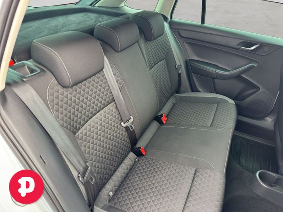 2017 Skoda Rapid - image 19
