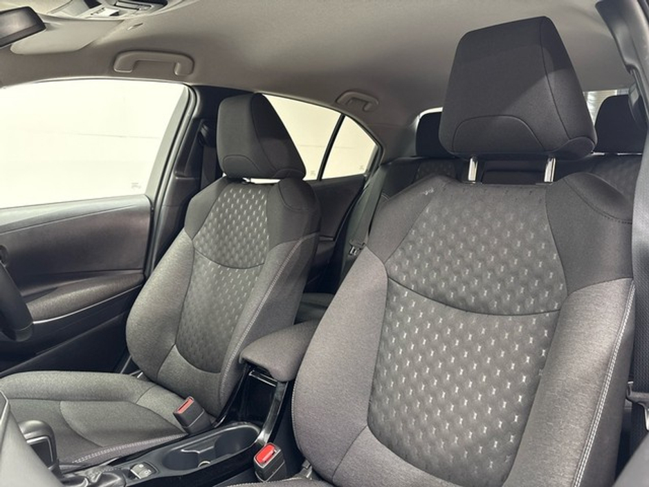 2025 Toyota Corolla - image 17