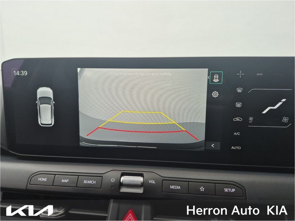 2026 Kia K4 - image 12