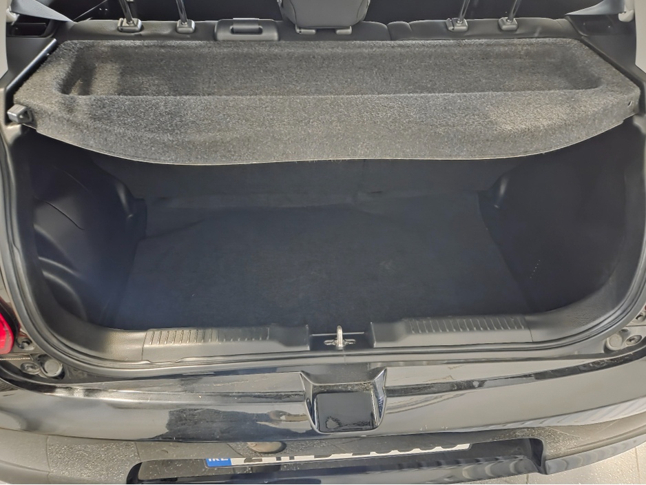 2024 Suzuki Swift - image 8