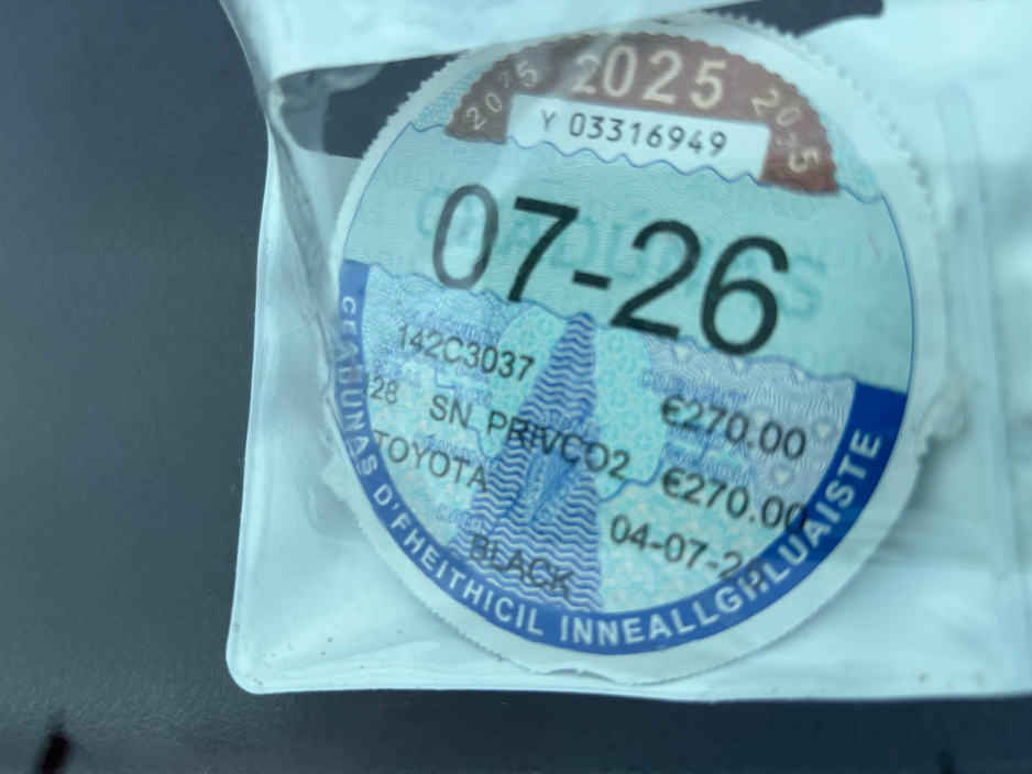 2014 Toyota Rav4 - image 6