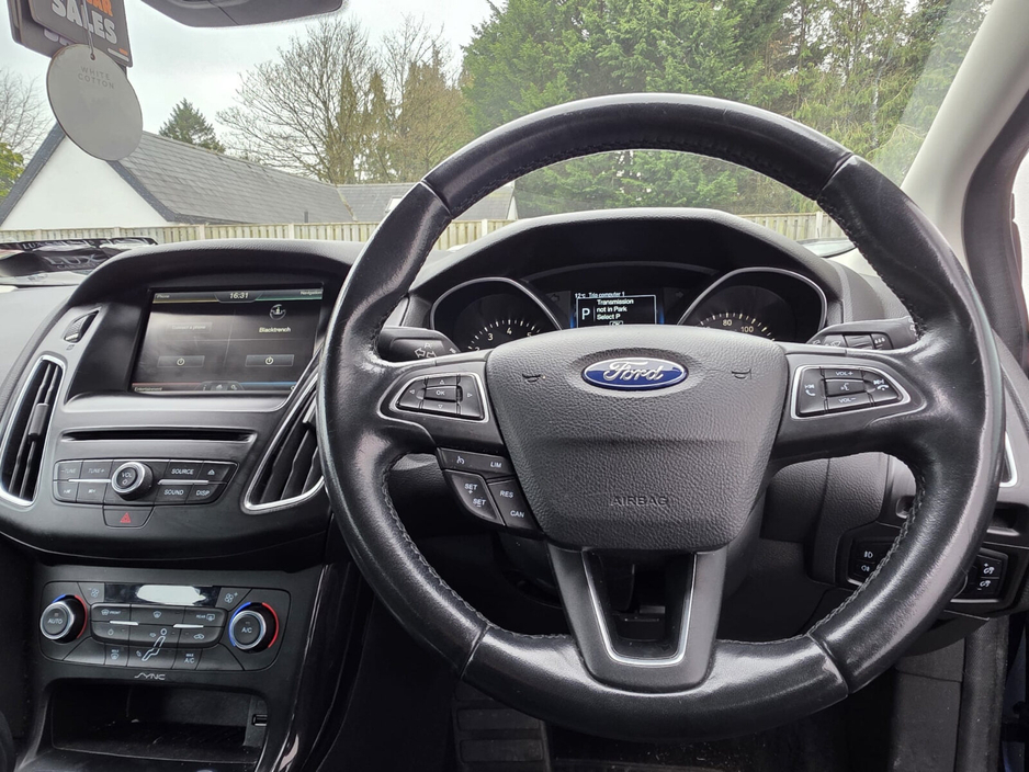 2015 Ford Focus - image 8