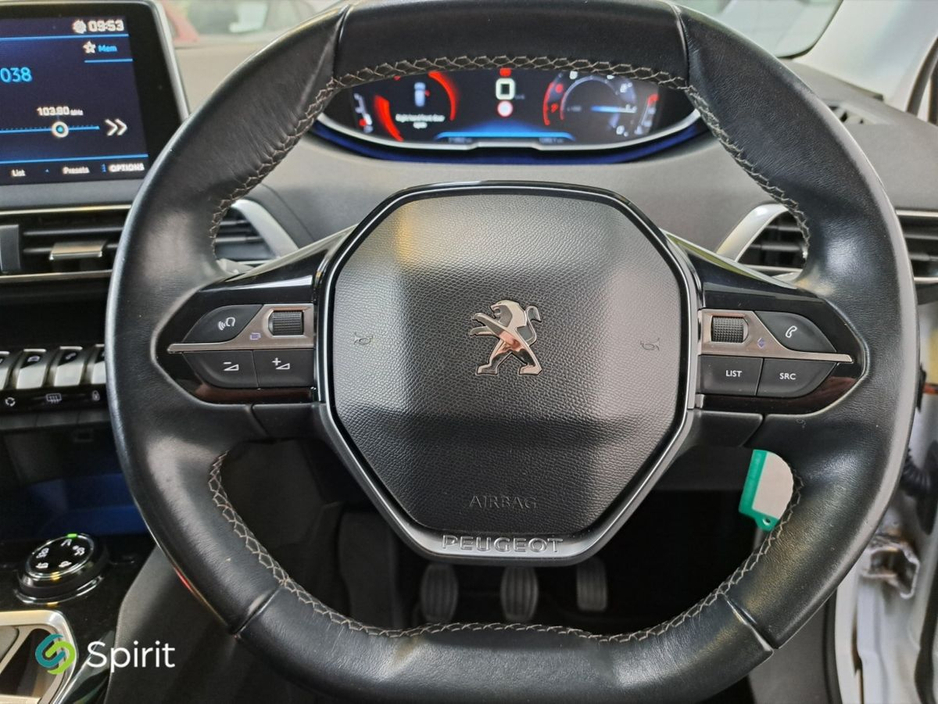 2018 Peugeot 3008 - image 23