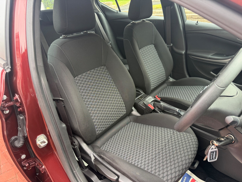 2018 Opel Astra - image 15