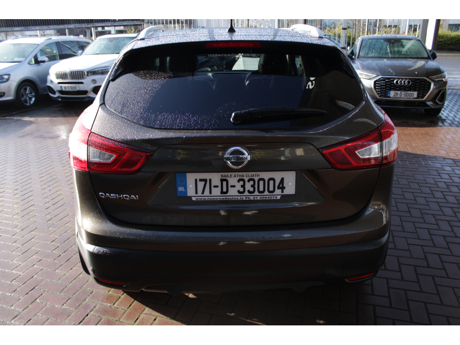 2017 Nissan Qashqai - image 5