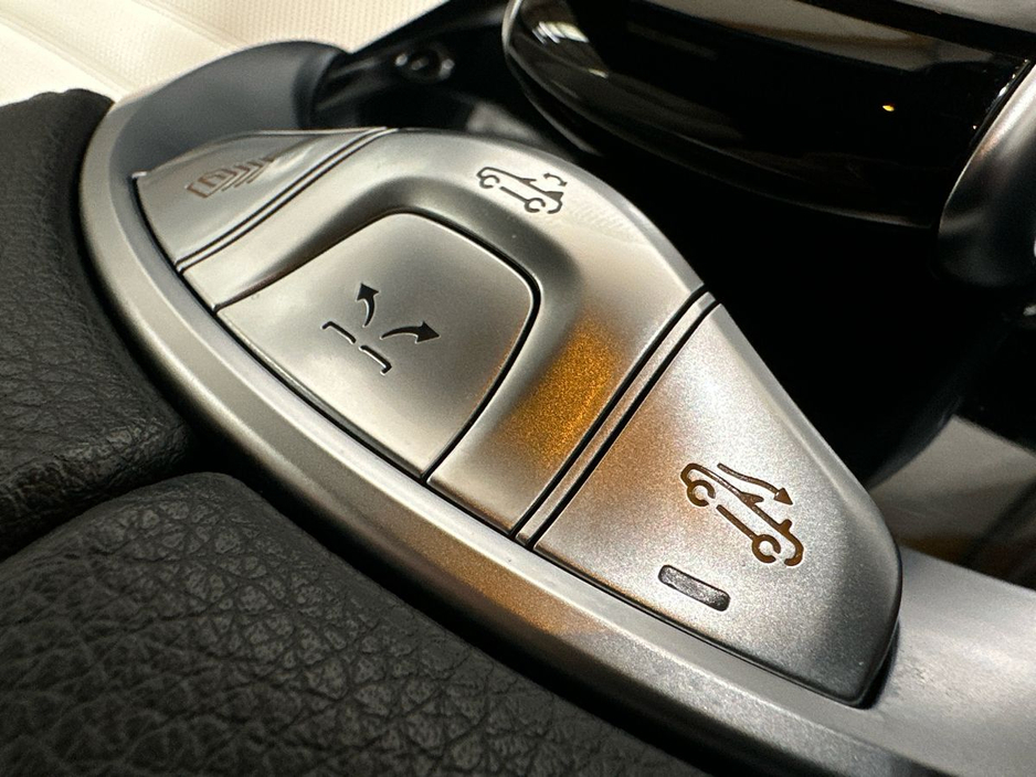 2017 Mercedes-Benz C Class - image 16