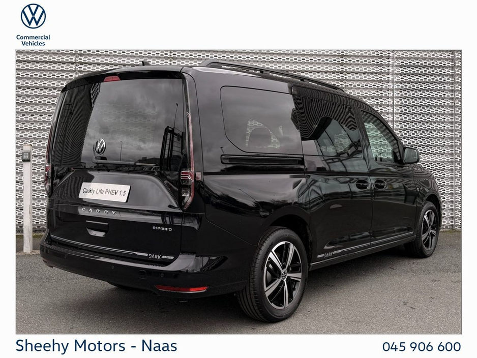2026 Volkswagen Caddy Maxi Life - image 3