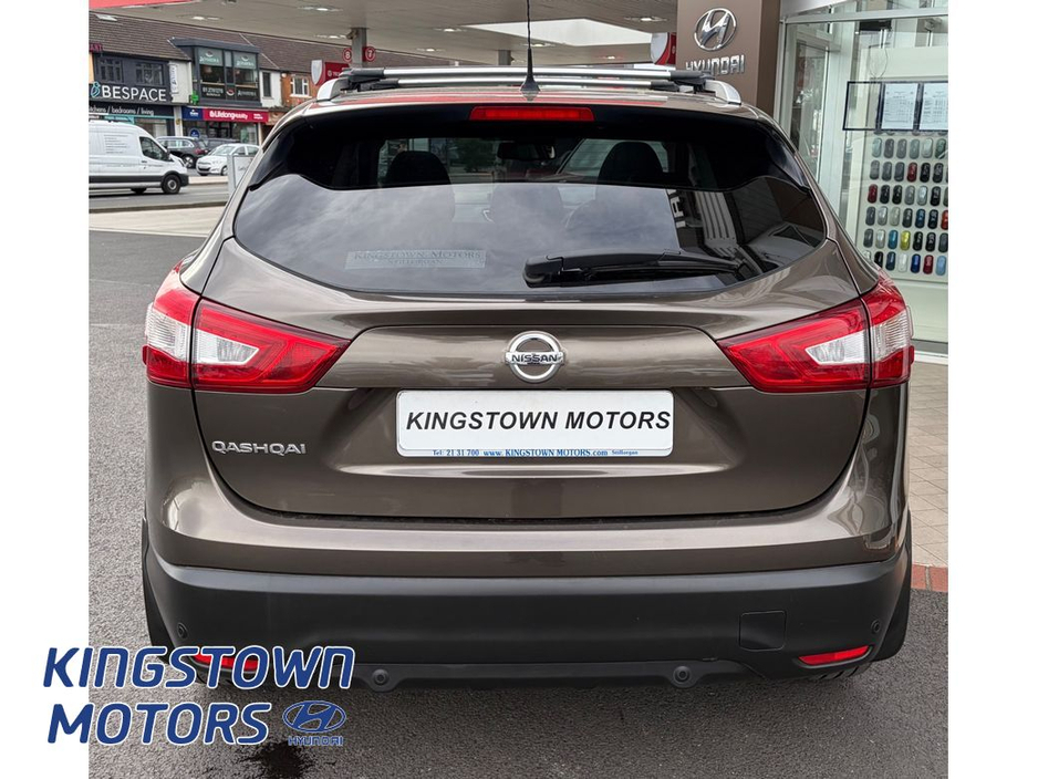 2017 Nissan Qashqai - image 4