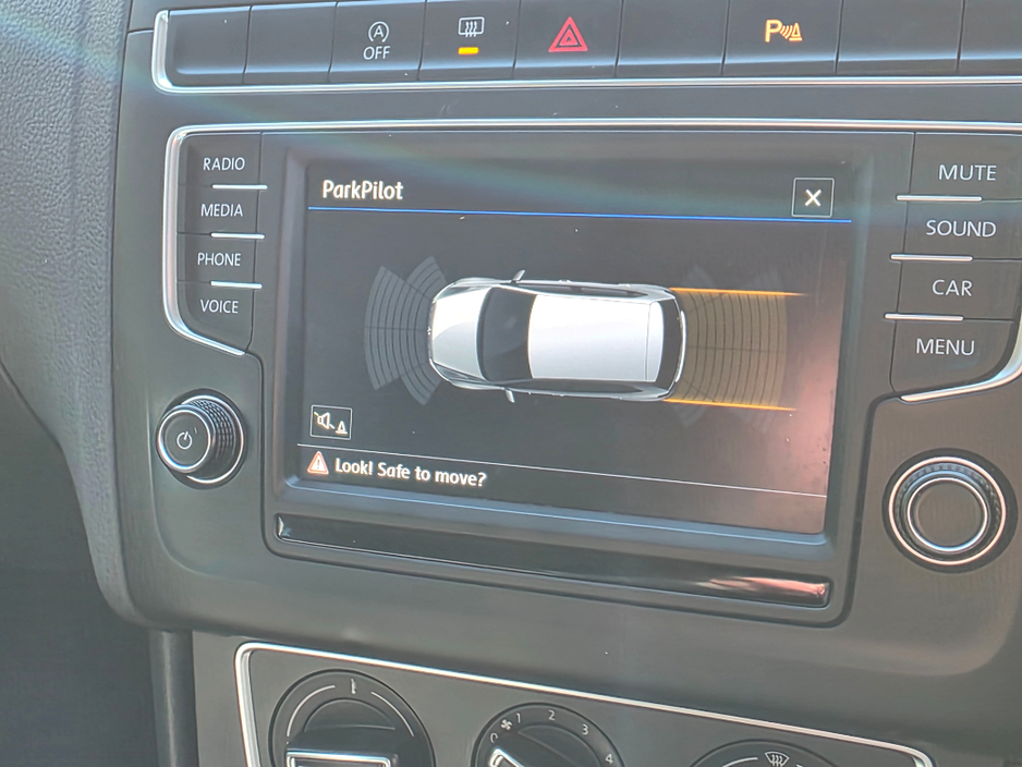 2017 Volkswagen Polo - image 14