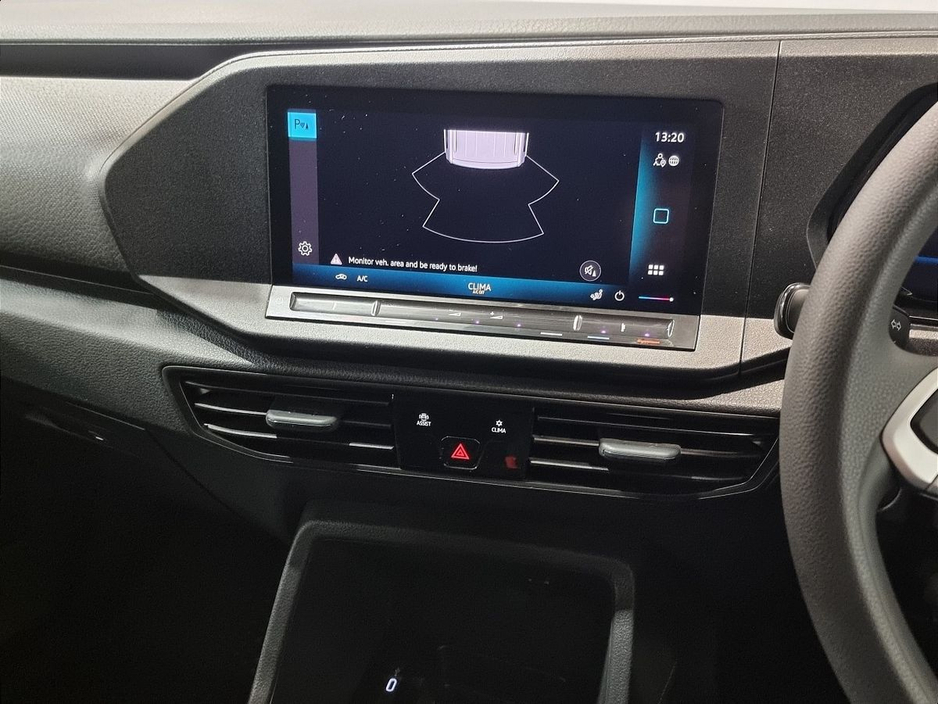 2025 Volkswagen Caddy - image 17