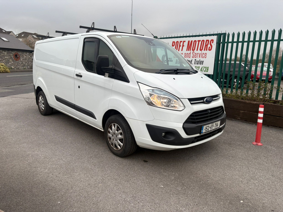 2015 Ford Transit Custom - image 3