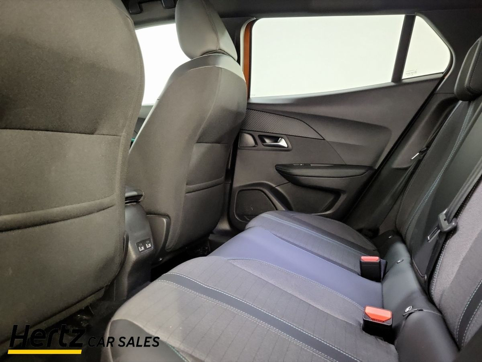 2023 Peugeot 2008 - image 16