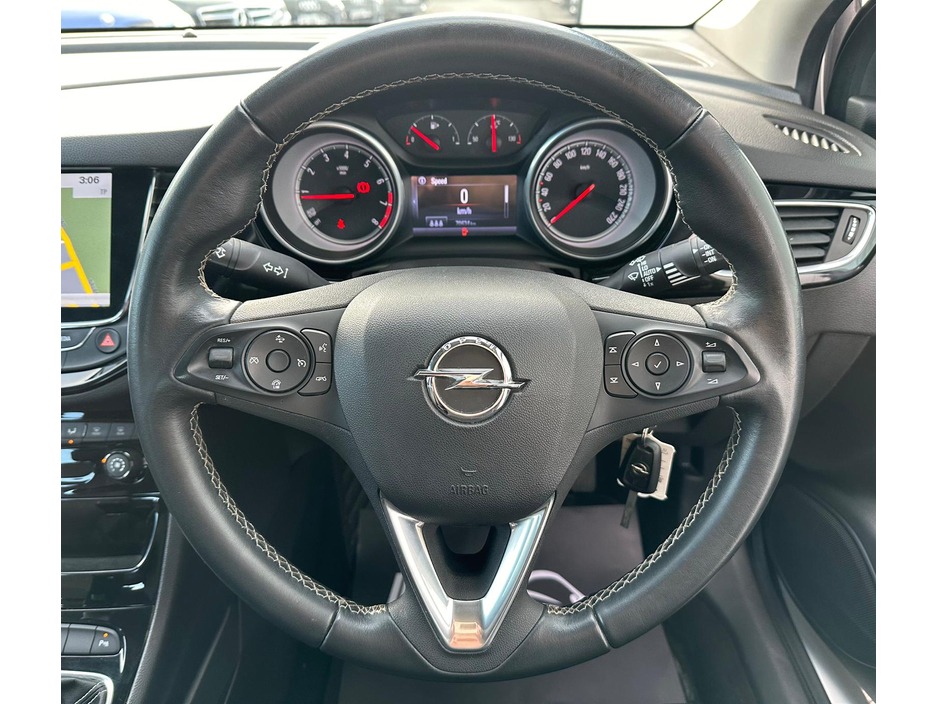 2018 Opel Astra - image 21