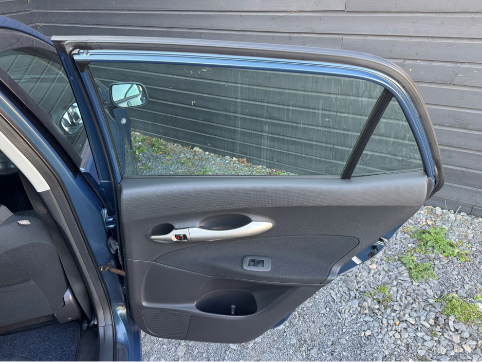 2008 Toyota Auris - image 16