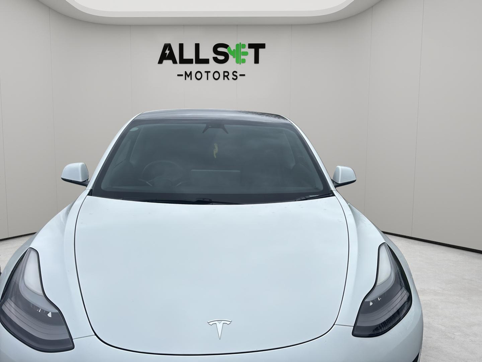 2021 Tesla Model 3 - image 4