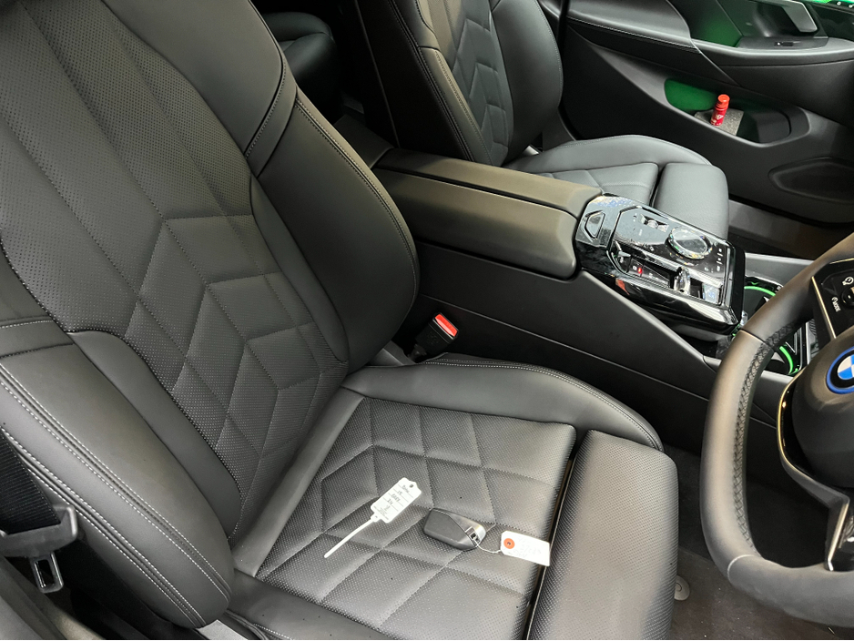 2024 BMW i5 2024 BMW I5 EDRIVE40 TOURING EXCELLENCE ELECTRIC AUTOMATIC / CRUISE CONTROL / 360° CAMERA / ELECTRIC MEMORY & HEATED SEATS / APPLE CARPLAY / PANORAMIC SUNROOF / PADDLE SHIFTERS / AMBIENT LIGHT