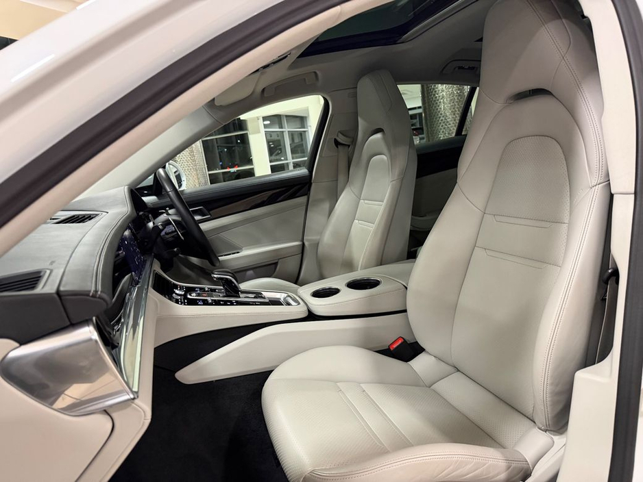 2023 Porsche Panamera 2.9 V6 E-HYBRID=PAN ROOF//LOW MILES//D REG=FULL PORSCHE SERVICE HISTORY=TAILORED FINANCE PACKAGES AVAILABLE=TRADE IN'S WELCOME €84,995
