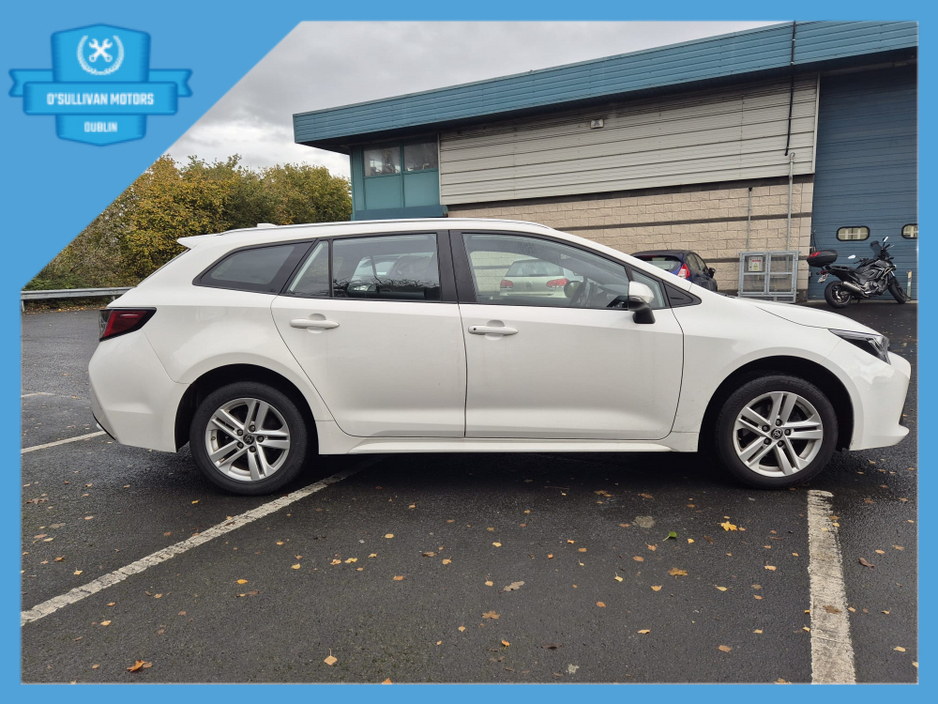 2022 Toyota Corolla - image 5