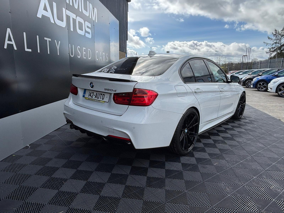 2014 BMW 3 Series - image 2