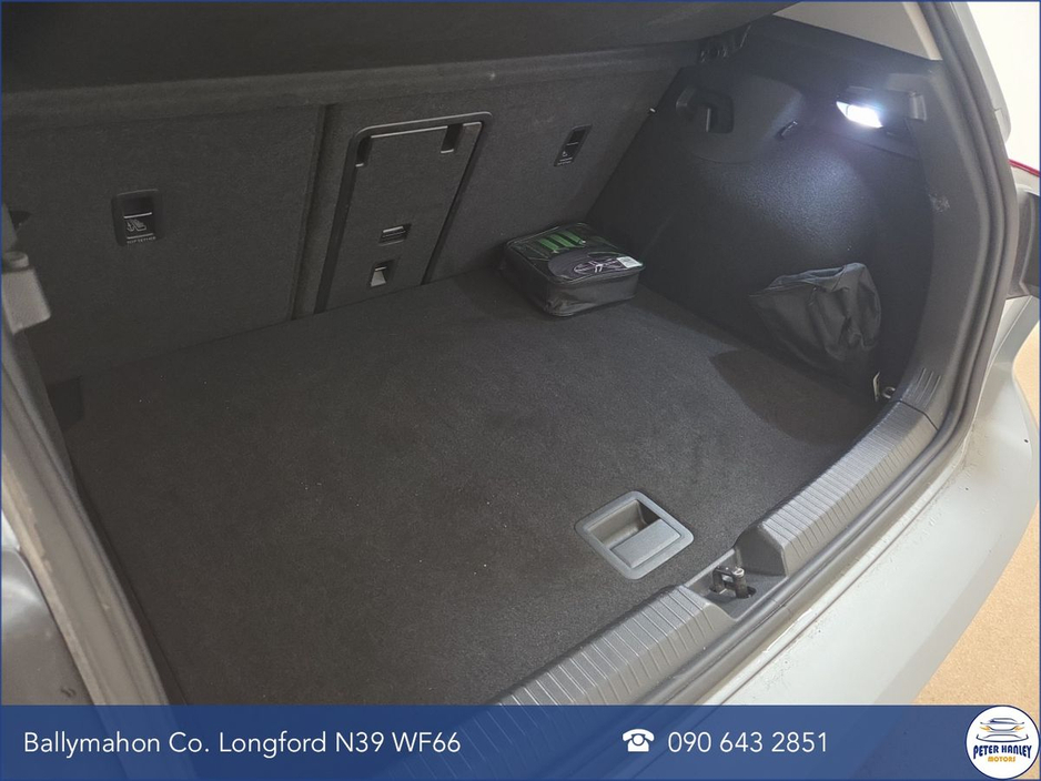 2025 Volkswagen Golf - image 22