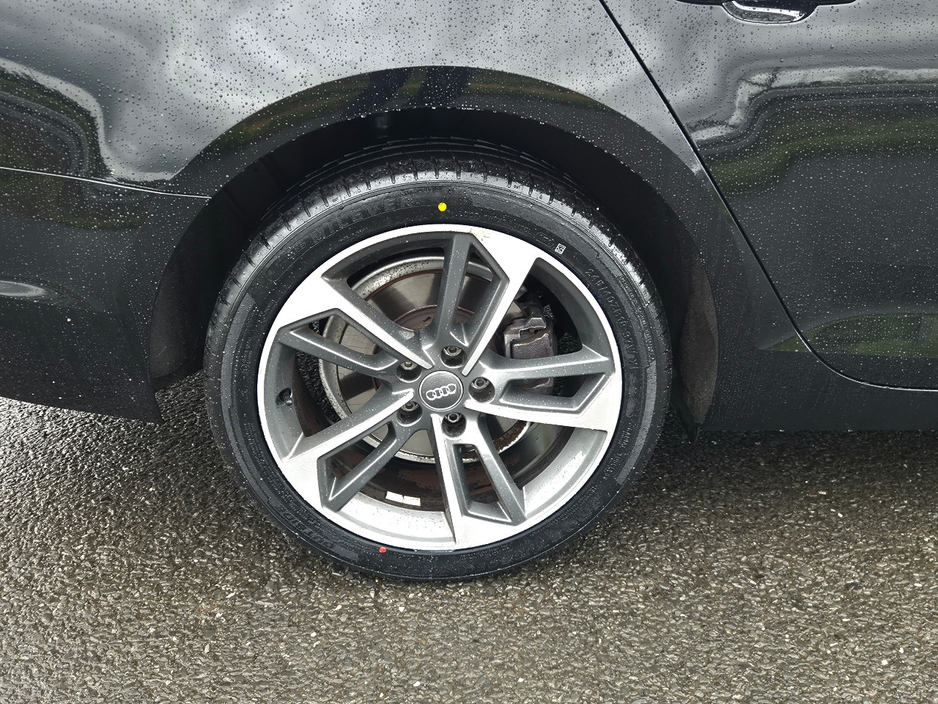 2018 Audi A4 - image 13